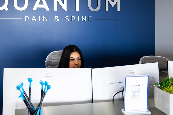 Front Desk of Lake Highlands clinic